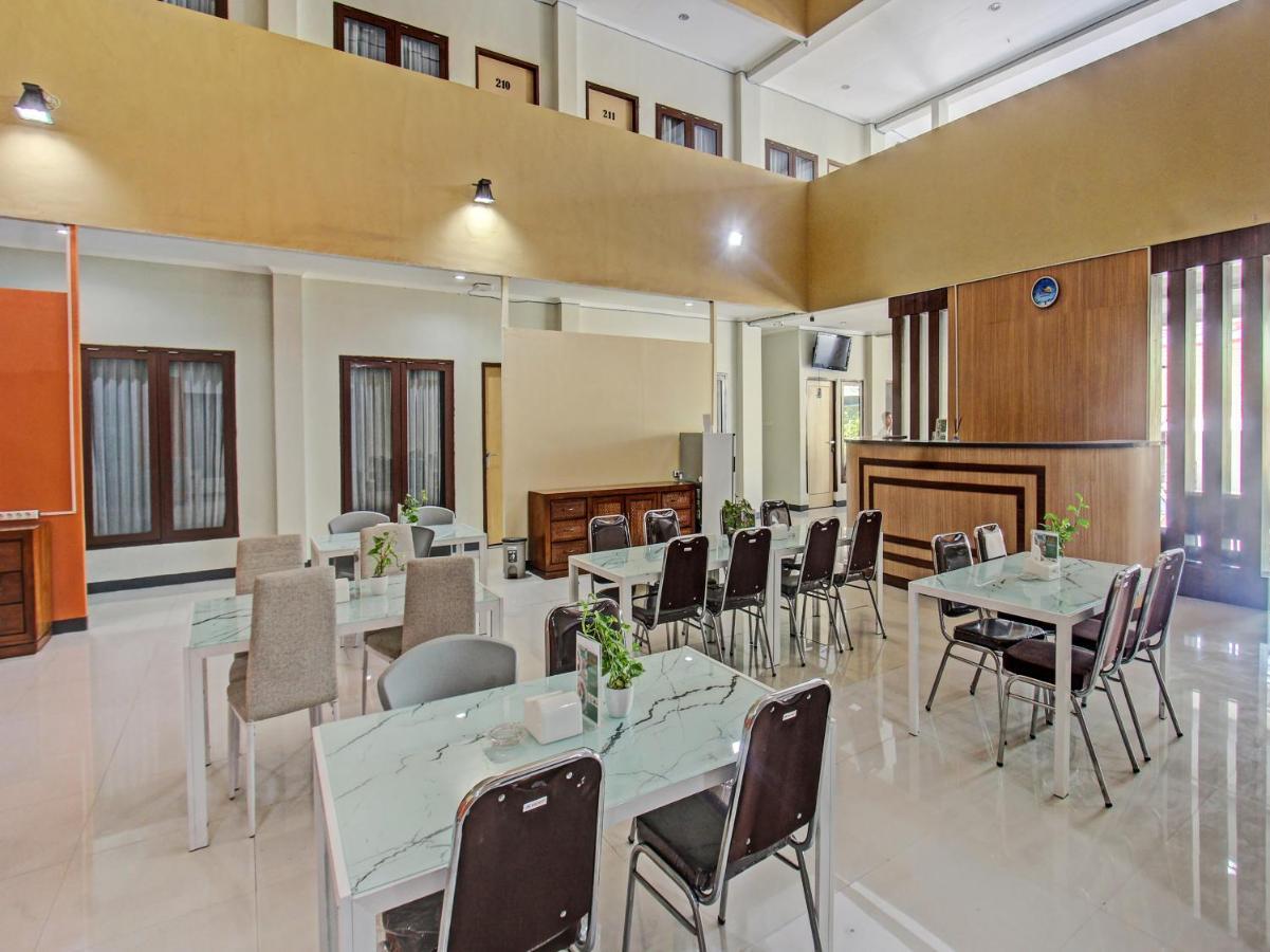 Oyo 91617 Hotel Mutiara ลอมบอก ภายนอก รูปภาพ
