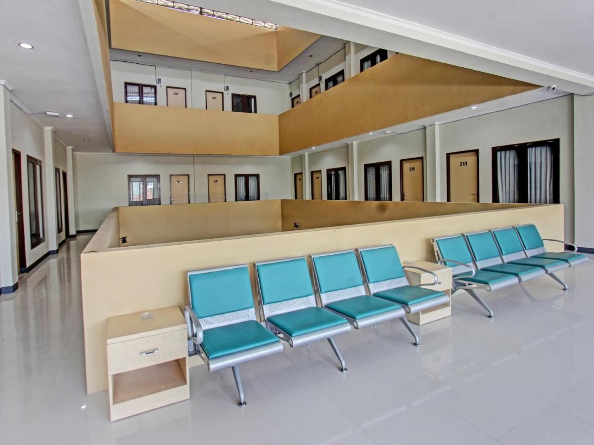 Oyo 91617 Hotel Mutiara ลอมบอก ภายนอก รูปภาพ