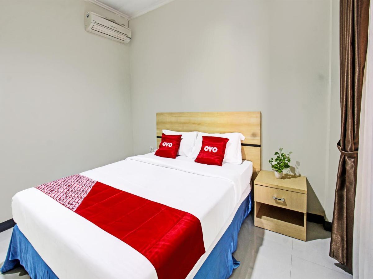 Oyo 91617 Hotel Mutiara ลอมบอก ภายนอก รูปภาพ