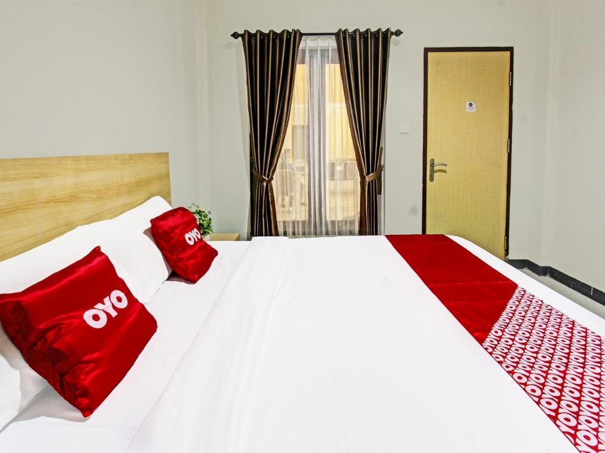 Oyo 91617 Hotel Mutiara ลอมบอก ภายนอก รูปภาพ